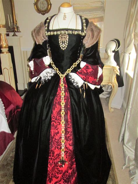 tudor gowns|anne boleyn gowns.